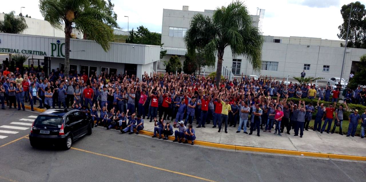 SMP: Metalúrgicos protestam por duas horas contra proposta salarial da empresa